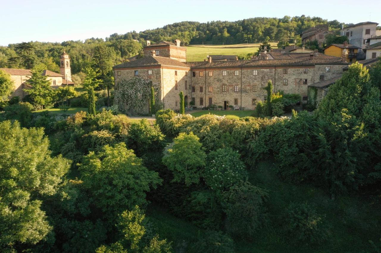Bed and Breakfast Il Castello Di Tassara Exterior foto